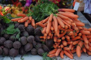 Foto: Tony Cyphert (Carots and beets)